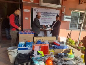 आरसिडिसिद्वारा स्थानीय आपत्कालीन कार्य सञ्चालन केन्द्रलाई ४ लाखका सहायता सामग्री सहयोग