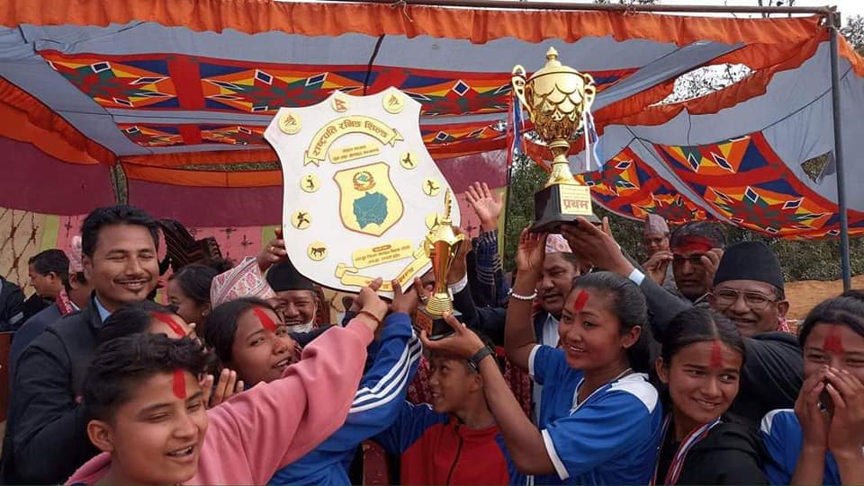 जिल्लास्तरीय अन्तरपालिका १४ औं राष्ट्रपति रनिङ शिल्ड प्रतियोगिताको उपाधि घरेलु टिम राइनासलाई