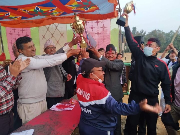 राइनासको पाँचौं राष्ट्रपति रनिङ शिल्ड उपाधि वीरभक्ति मावि विजयी