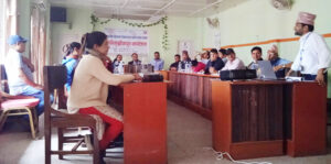सामुदायिक विद्यालयका शिक्षकहरूलाई स्वास्थ्य परीक्षणबारे अभिमुखीकरण