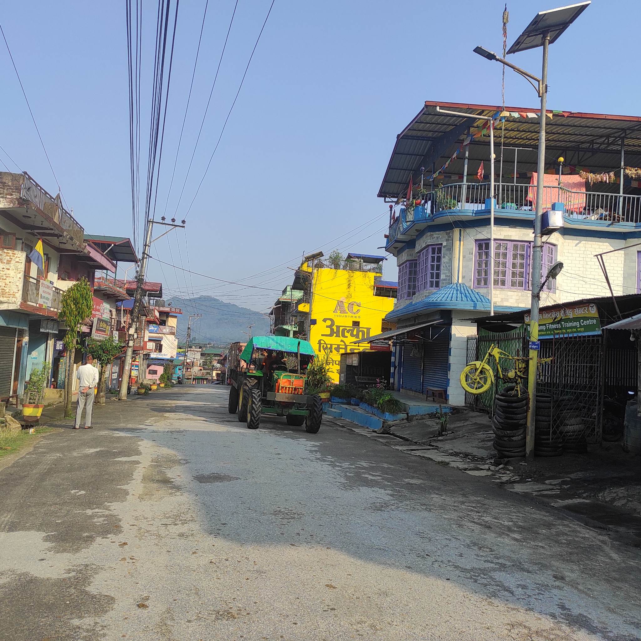 मध्यपहाडी लोकमार्गको सुन्दरबजार क्षेत्रमा रहेको लामो विवाद समाधान