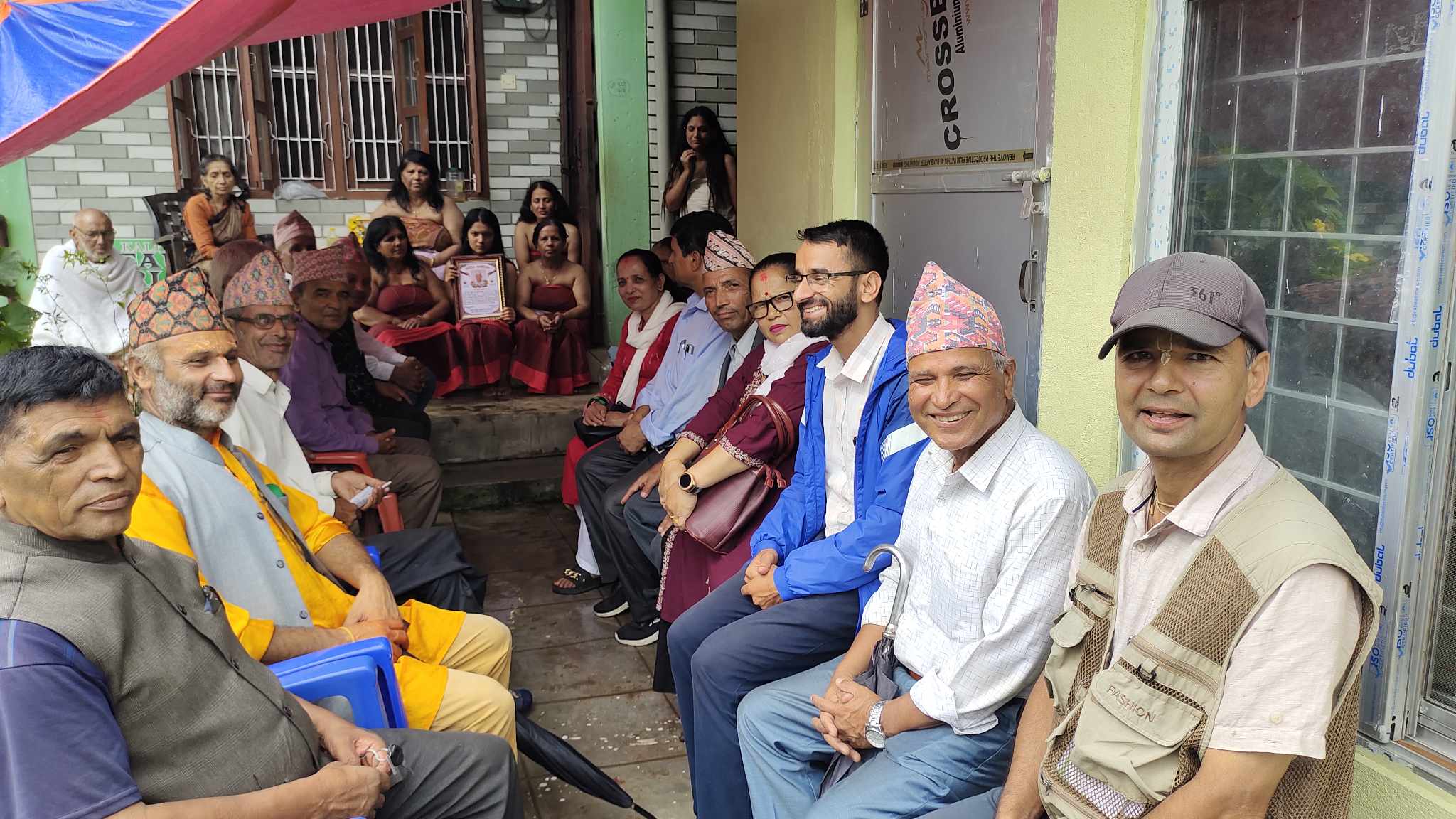 कश्यप गोत्रीय अधिकारी वंश प्रतिष्ठानद्वारा श्रद्धाञ्जलीका साथमा समवेदना व्यक्त