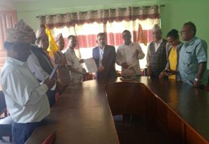 विश्व हिन्दू महासंघ जिल्ला शाखाद्वारा प्रधानमन्त्रीलाई ज्ञापनपत्र बुझाइयो