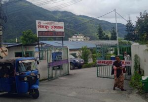 डाक्टरमाथि हातपात गर्ने वडाध्यक्ष बस्नेत विरुद्ध अनुसन्धानका लागि पाँच दिनको म्याद थप