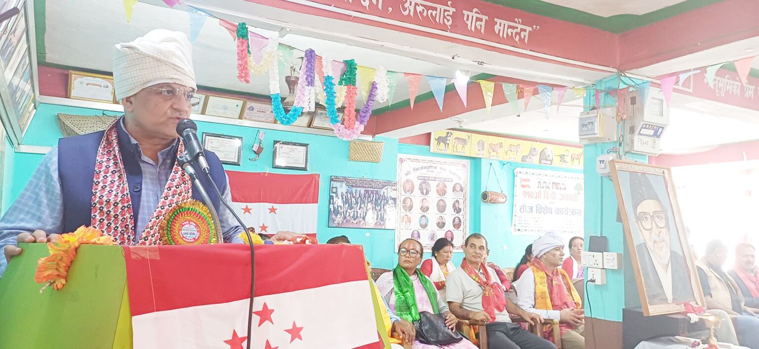 मुख्यमन्त्री सुरेन्द्रराज पाण्डेद्वारा बढ्दो अराजक प्रवृत्तिप्रति चिन्ता व्यक्त