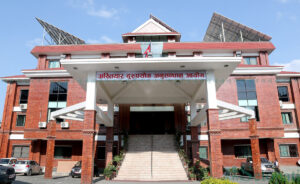 सिनियर अहेबले गैरकानुनी रूपमा ९० लाख बढी सम्पत्ति कमाएको अभियोगमा मुद्दा