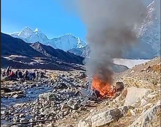 मनाङ एयरको हेलिकोप्टर दुर्घटना, पाइलट घाइते तर खतरामुक्त