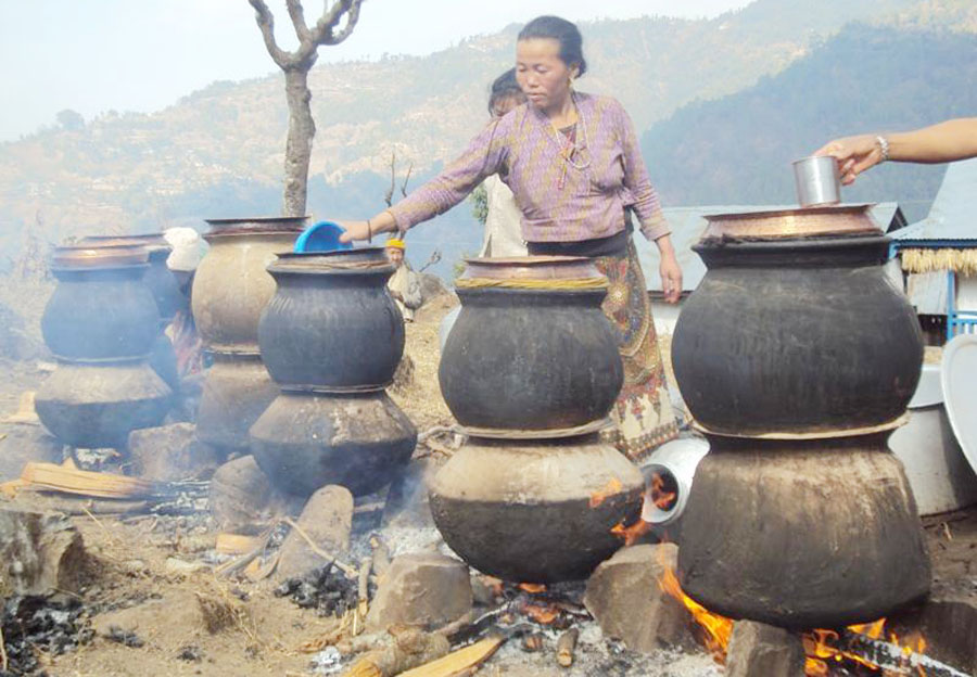 गण्डकीका पालिकाहरू लोकल रक्सीलाई ब्राण्ड बनाउने तयारीमा