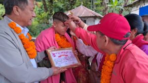 अन्तराष्ट्रिय महिला फुटबल खेलाडी साबित्रा भण्डारी (साम्बा)लाई जन्मगाउँमा भब्य सम्मान