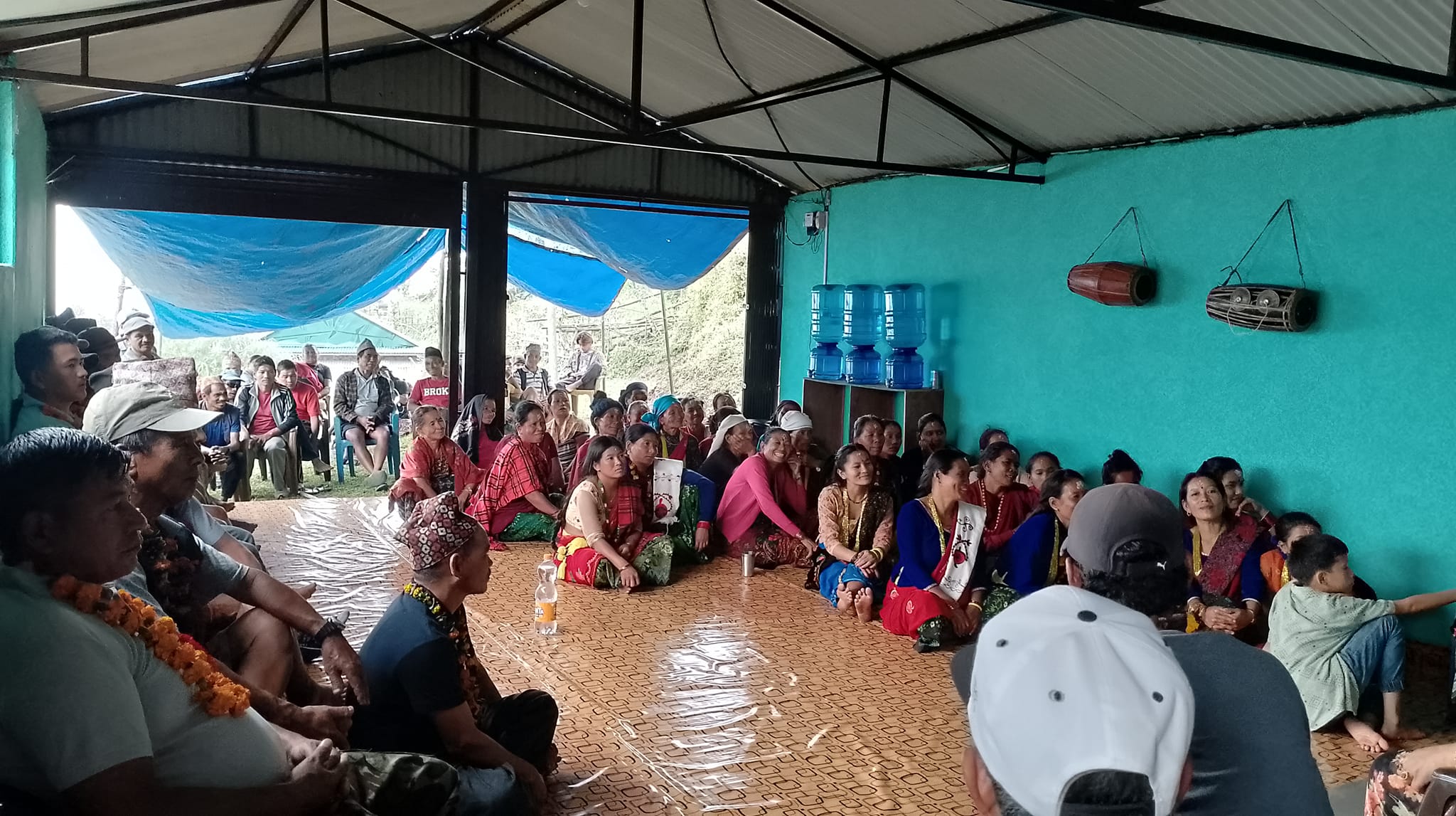 दुवारमा लाङ्घाली मगर आमा समुहको नवनिर्मित भवनको गाउँपालिका अध्यक्षबाट उद्घाटन