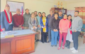 पत्रकार तथा सञ्चारमाध्यमहरूले छाडा हुनेहरूप्रति नैतिक दबाब सिर्जना गर्छन् : प्रजिअ अधिकारी