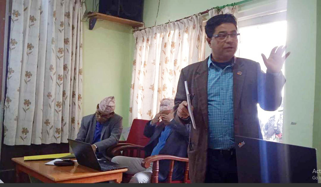 लमजुङ र मनाङमा डोना हिमताल जलाधार क्षेत्रबारेमा स्थानीय आदिबासी समुदायसँग परामर्श