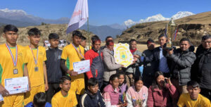 १५ औं राष्ट्रपति रनिङ शिल्डको उपाधि राइनास नगरपालिकाले हत्यायो