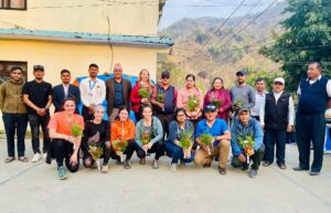 दोर्दीमा सञ्चालित चार दिने निःशुल्क आँखा शिविरमा १५८ जनाको शल्यक्रिया