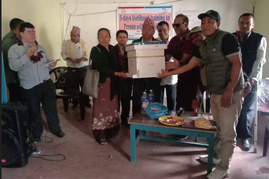 दोर्दीमा अपाङ्गता भएका व्यक्तिका लागि जिविकोपार्जन मौरी पालन तीन दिने तालिम समापन