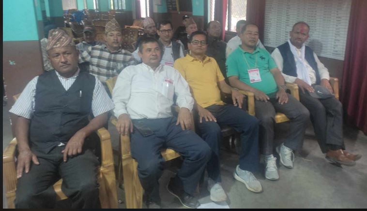 एमाले सुन्दरबजार नगर अध्यक्षमा द्वारिका मिश्र विजयी