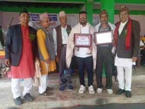 ठाडोभाका र दोहोरीका कलाकार सम्मानित