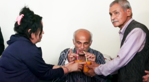 जुनसुकै बेला स्वाथ्यमा अझ गम्भीर खतरा हुनसक्ने चिकित्सकहरूको चेतावनीपछि डा. केसी अनशन तोड्न सहमत