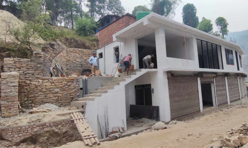 पत्रकार महासंघ लमजुङको कार्यालय भवन उदघाटनको तयारी