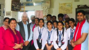 शान्ति आधारभूत विद्यालयलाई शैक्षिक सागम्री