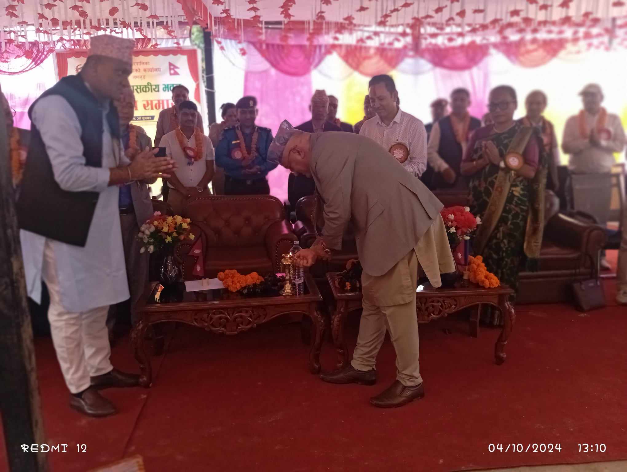 गण्डकी प्रदेशका मुख्यमन्त्री सुरेन्द्रराज पाण्डेले मध्यनेपाल नगरपालिकाको नवनिर्मित भवनको उदघाटन : फोटो फिचर