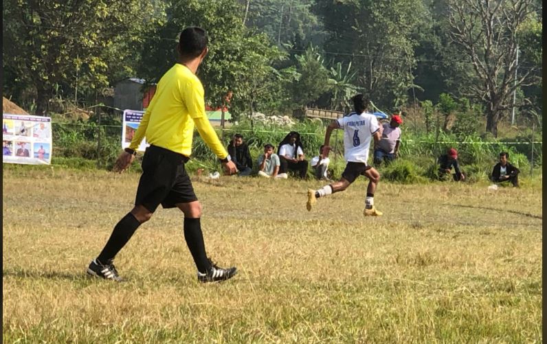सिसाघाटमा सञ्चालित १७ औं खुला रनिङ कप फुटबल प्रतियोगिता चौथो दिन पनि जारी