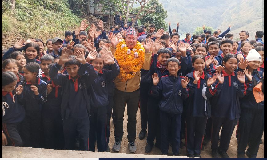 पेशाप्रति कर्तव्यनिष्ट शिक्षक एवम् सामाजिक व्यक्तित्वका धनी कामसार्की गुरुङको विद्यालयबाट भव्य विदाई