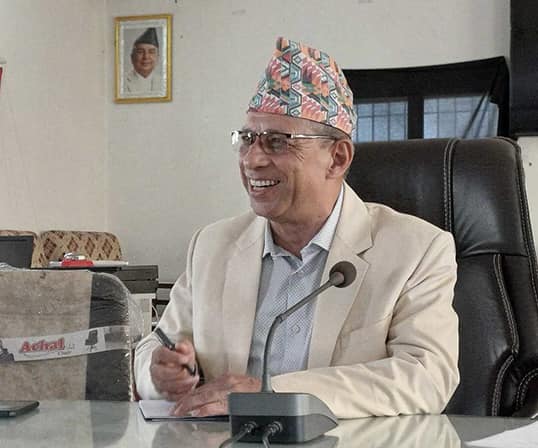 उपसभामुखको राजीनामा माग्दै उचालिएको एमाले ‘मानव तस्करी’मा मुछिएका लिलाबल्लभबारे किन मौन !