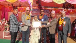 गण्डकी प्रदेशका आर्थिक मामिला मन्त्री डा. गुरुङद्वारा आदर्श बाल माविको ६९औं बार्षिकोत्सवमा विद्यार्थीलाई देशमा बस्ने वातावरण बनाउन निर्देशन