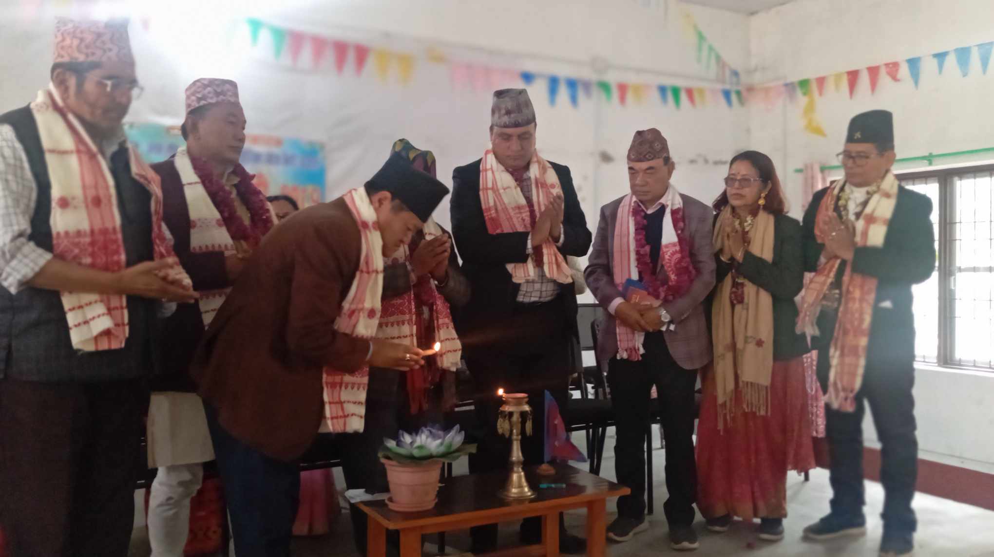 नेपाल – असम(भारत) लाेक संस्कृति एवम् लाेक साहित्यिक पर्यटन मितेरी पदयात्राकाे संयुक्त कवि गाेष्ठी