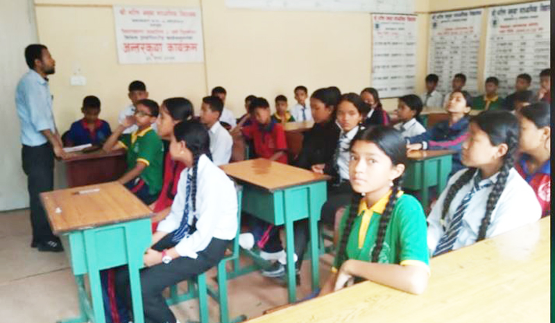बाल श्रम विरुद्धको दिवसमा बाल अधिकार र कानुनी सचेतना अभिमुखीकरण