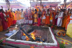 कोटिहोममा पुजीत कलश वितरण सुरू : फाउन्डेसनलाई पोखराको २ रोपनी जग्गा दान