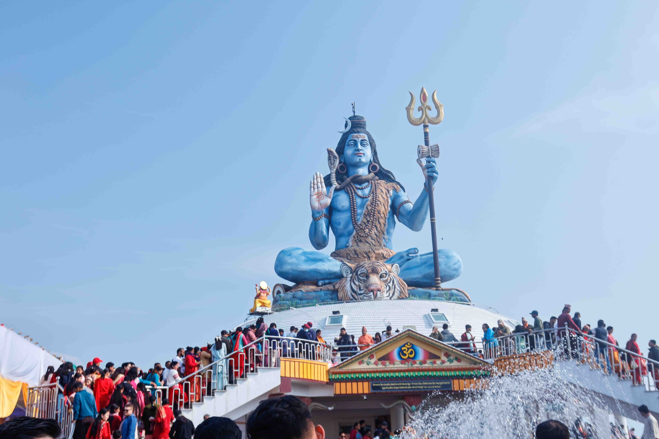 शिवको महिना, पर्यटन र श्रृंगारिक आरती  