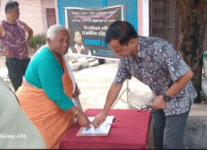 लमजुङमा हस्ताक्षर अभियान : मध्यनेपाल नगरपालिका क्षेत्रमा गति लिदै