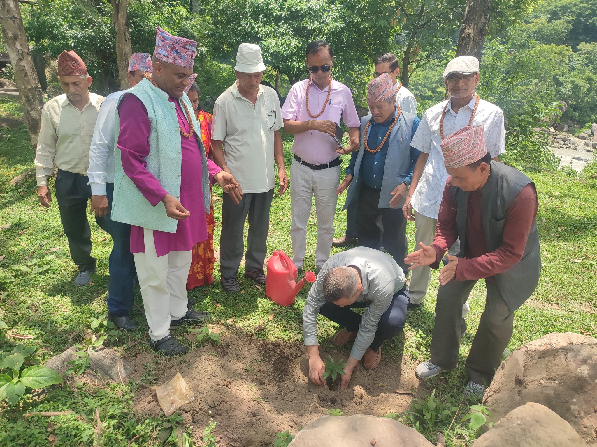 अथक प्रयास गरे असम्भव पनि सम्भव हुन्छ : वनमन्त्री पौडेल