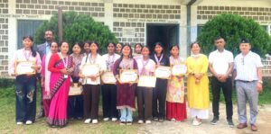 पोखरा-३३ को कालिका माविका शतप्रतिशत उत्तीर्ण विद्यार्थीलाई सम्मान