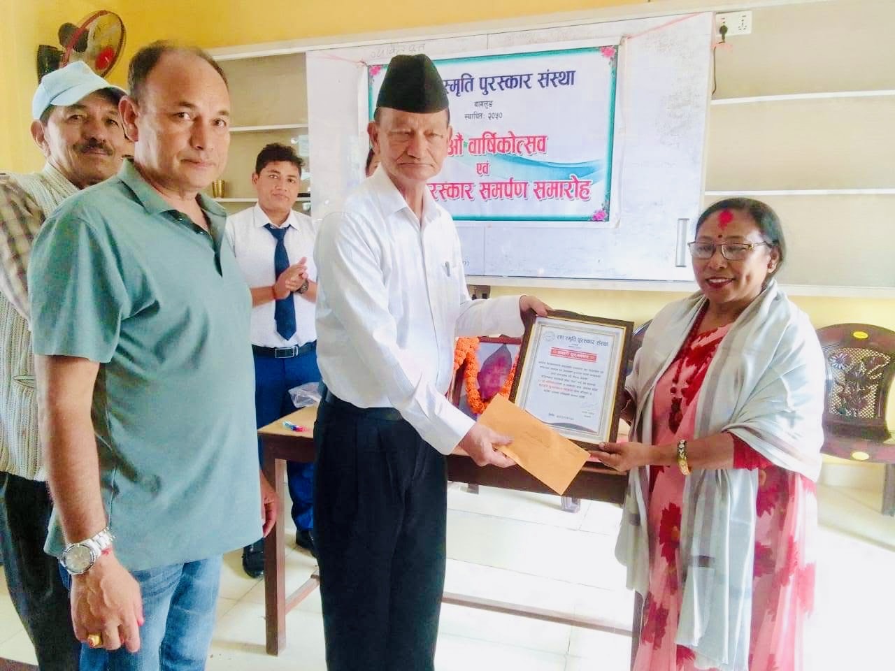 लमजुङे चेली सरूलाई बागलुङमा शक्ति पुरस्कार        