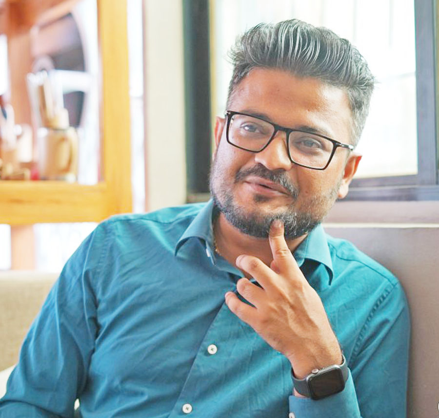 काशी जान कुति हिडेका मुकुल ढकाललाई सर्वोच्चले दियो स्यावासी