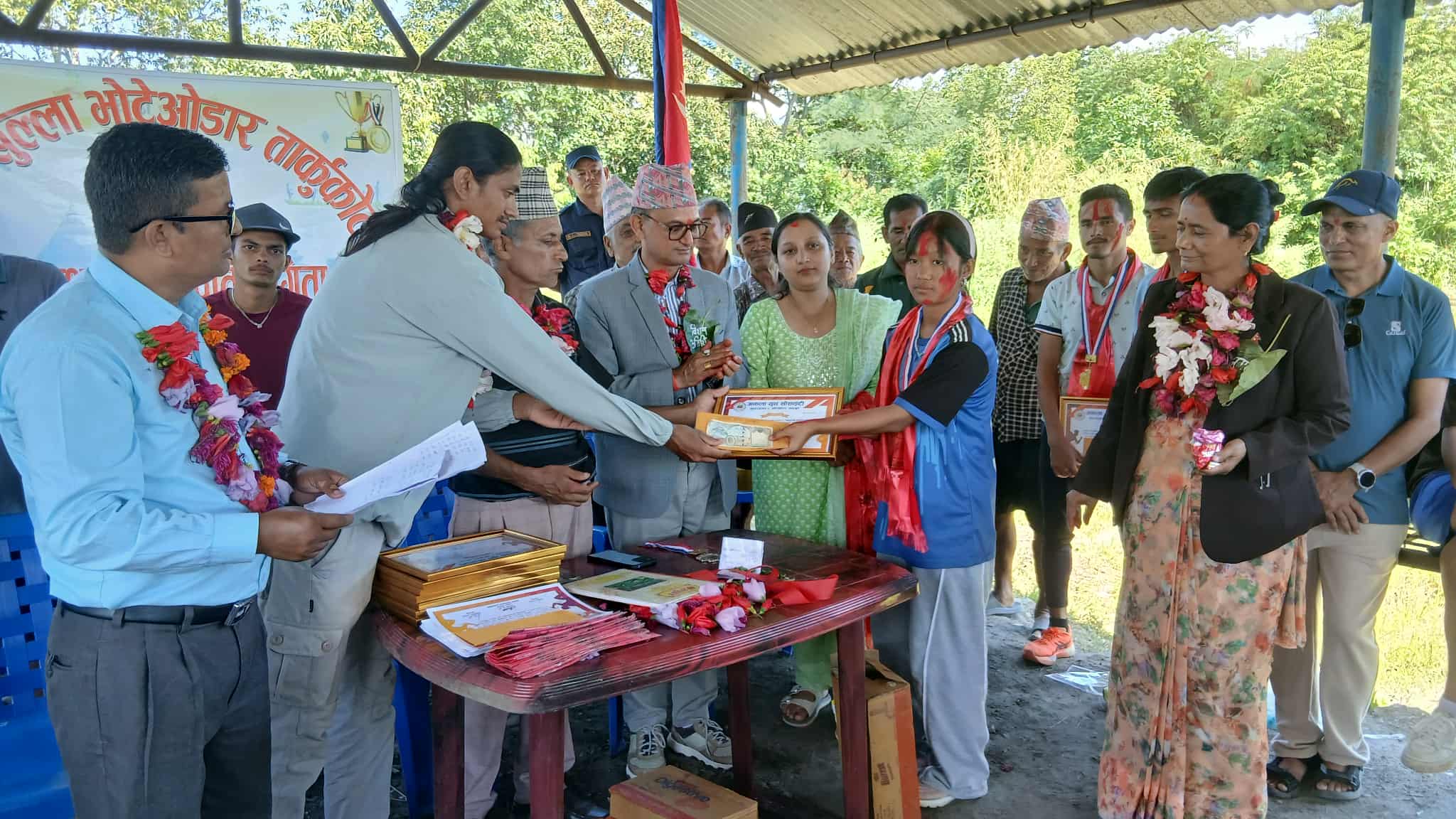 भोटेओडार तार्कुकोट पाँचौं मिनी म्याराथुन दौड प्रतियोगिता : पुरुषतर्फ कमल नेपाली महिलातर्फ प्रमिला तामाङ प्रथम