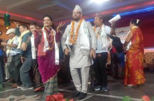 राष्ट्रिय लोकदोहोरी गीत प्रतिष्ठान लमजुङको देउसी भैलो कार्यक्रम सुरु : फोटो फिचरसहित