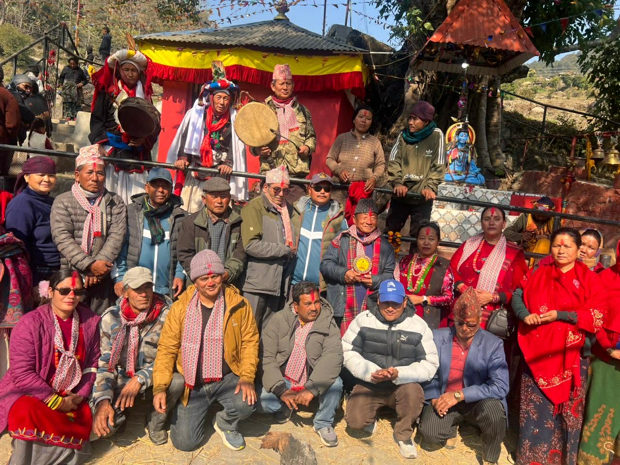 माघी मेला : ठूलीबेसीका आयोजकद्वारा ठाडोभाकाको टिमलाई भव्य विदाई