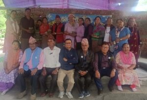 मितेरी भेटघाट एवम् विविध सांस्कृतिक प्रस्तुतिका लागि रक गार्डेन पुगेको ठाडोभाका टिमलाई स्वागत सत्कारको दृश्यको फोटोफिचर