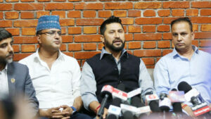 ‘सरकार ढल्दैन, चुनावअघिको सहमतिमा अडिग छौं’ : रास्वपा सभापति रवि, भारत भ्रमणपछि
