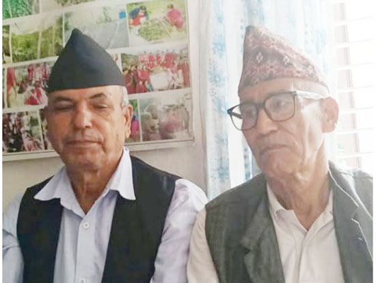 स्वतन्त्र नागरिकका रूपमा रहने घोषणा गर्दै दुई नेताद्वारा नेपाली कांग्रेस त्याग