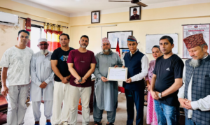 मिया परिवार लमजुङ बाढी पीडितको साथमा, ५८ हजार बढी सहयोग